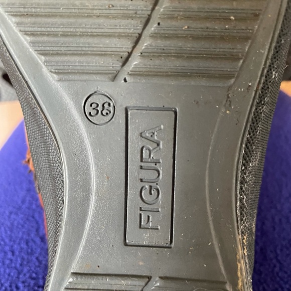 Leather Ankle boots with inside zippers and floral patterns - Picture 13 of 14